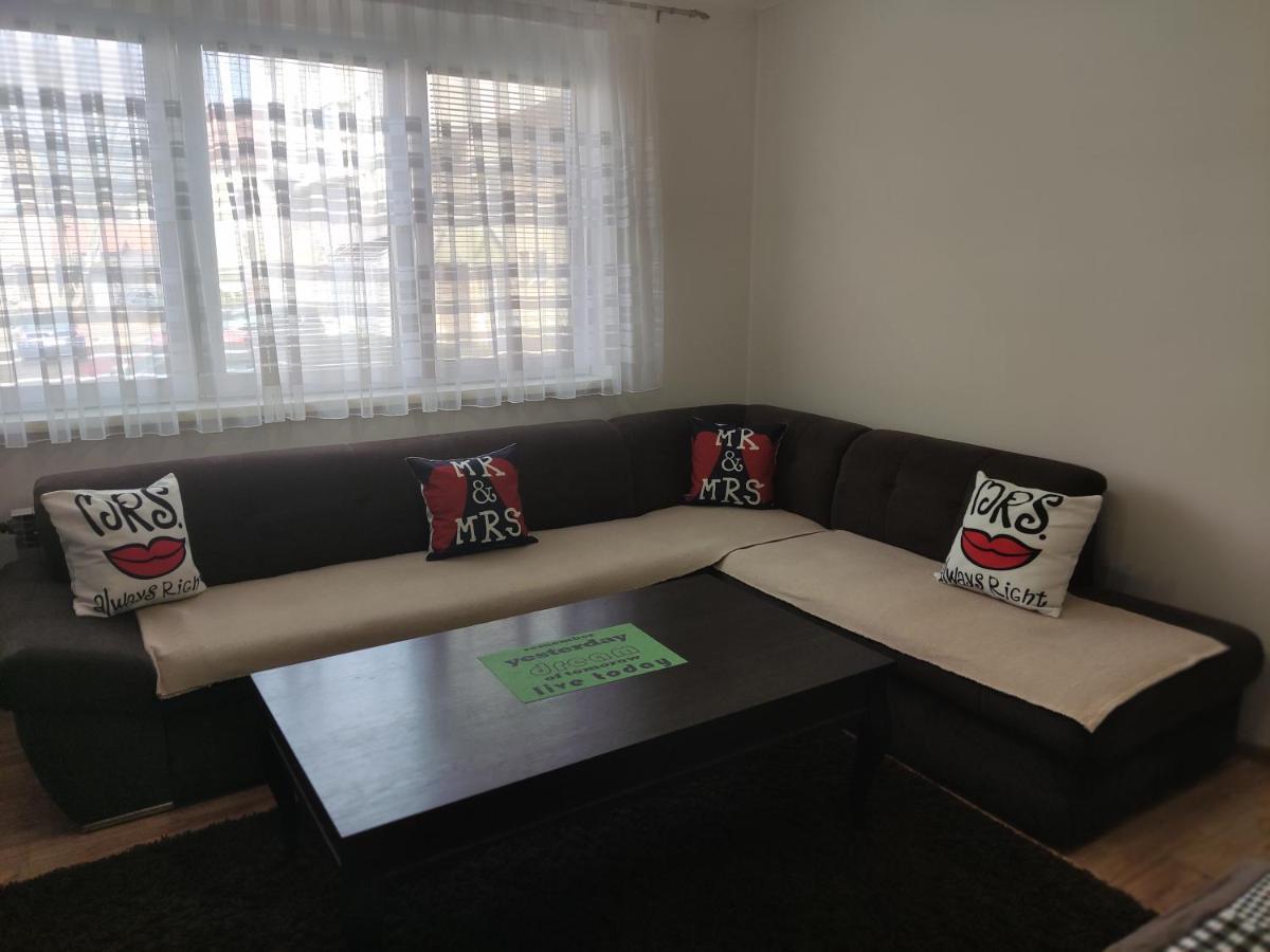 Apartmani Sarah טוזלה מראה חיצוני תמונה